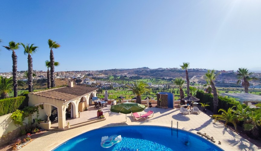 Brukt - Villa -
Ciudad Quesada - Costa Blanca