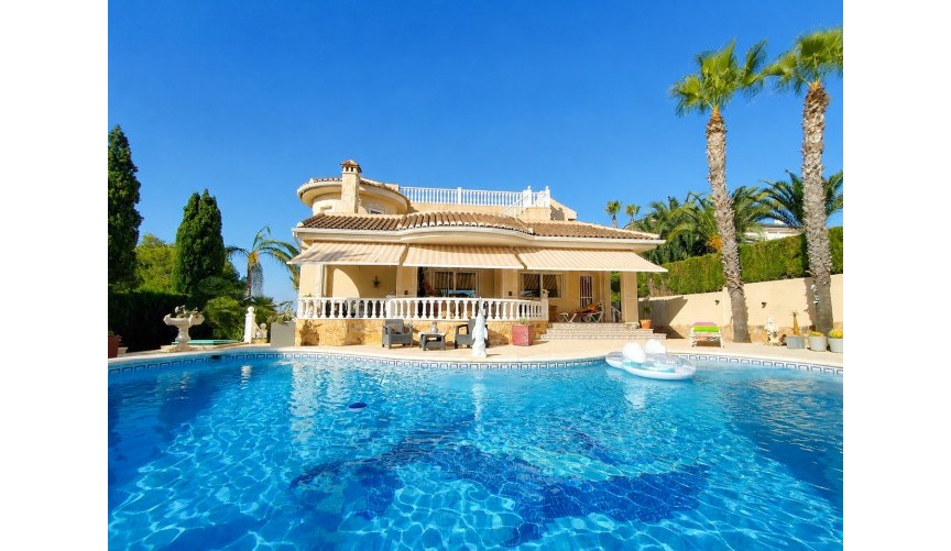 Brukt - Villa -
Ciudad Quesada - Costa Blanca