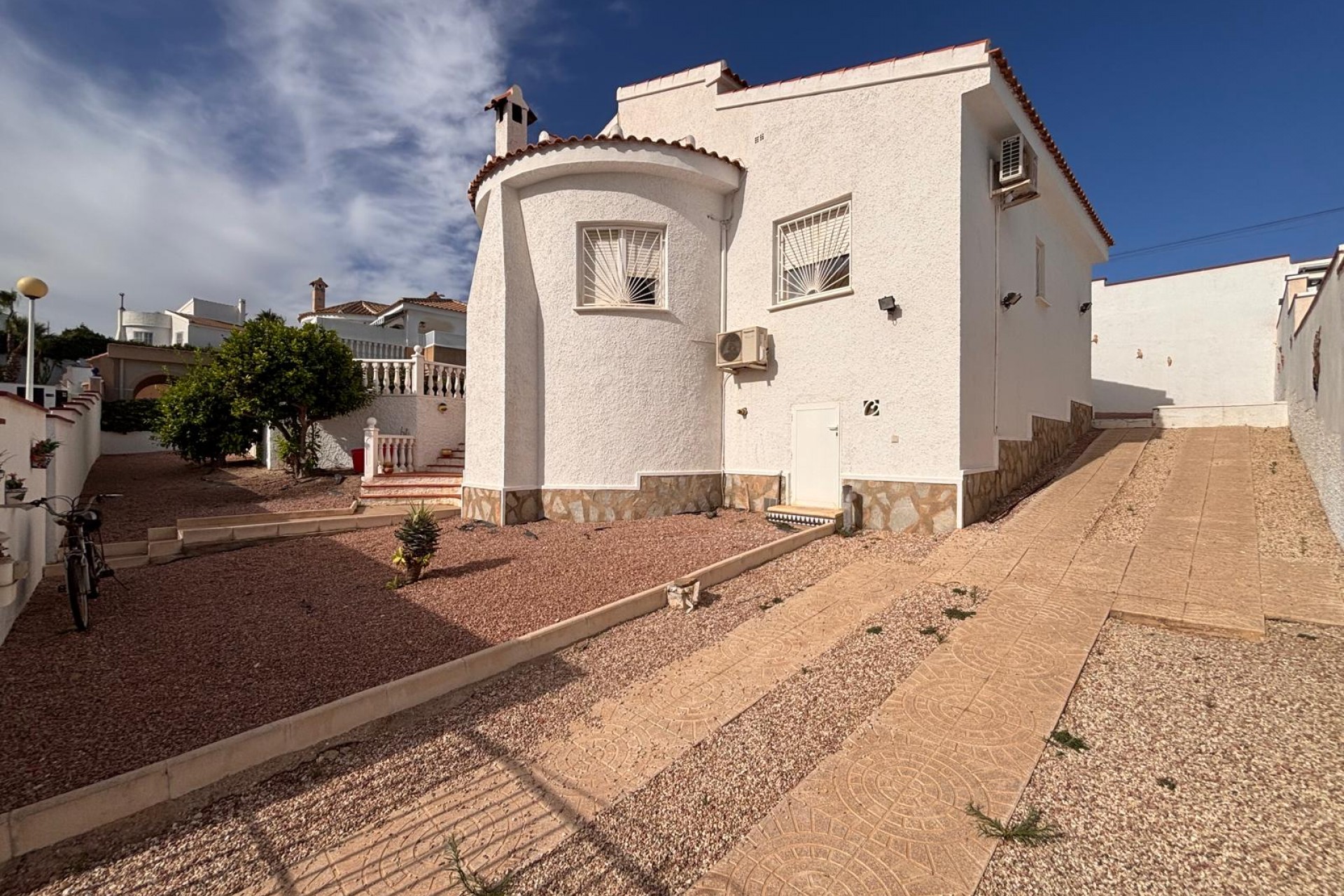 Brukt - Villa -
Ciudad Quesada - Costa Blanca