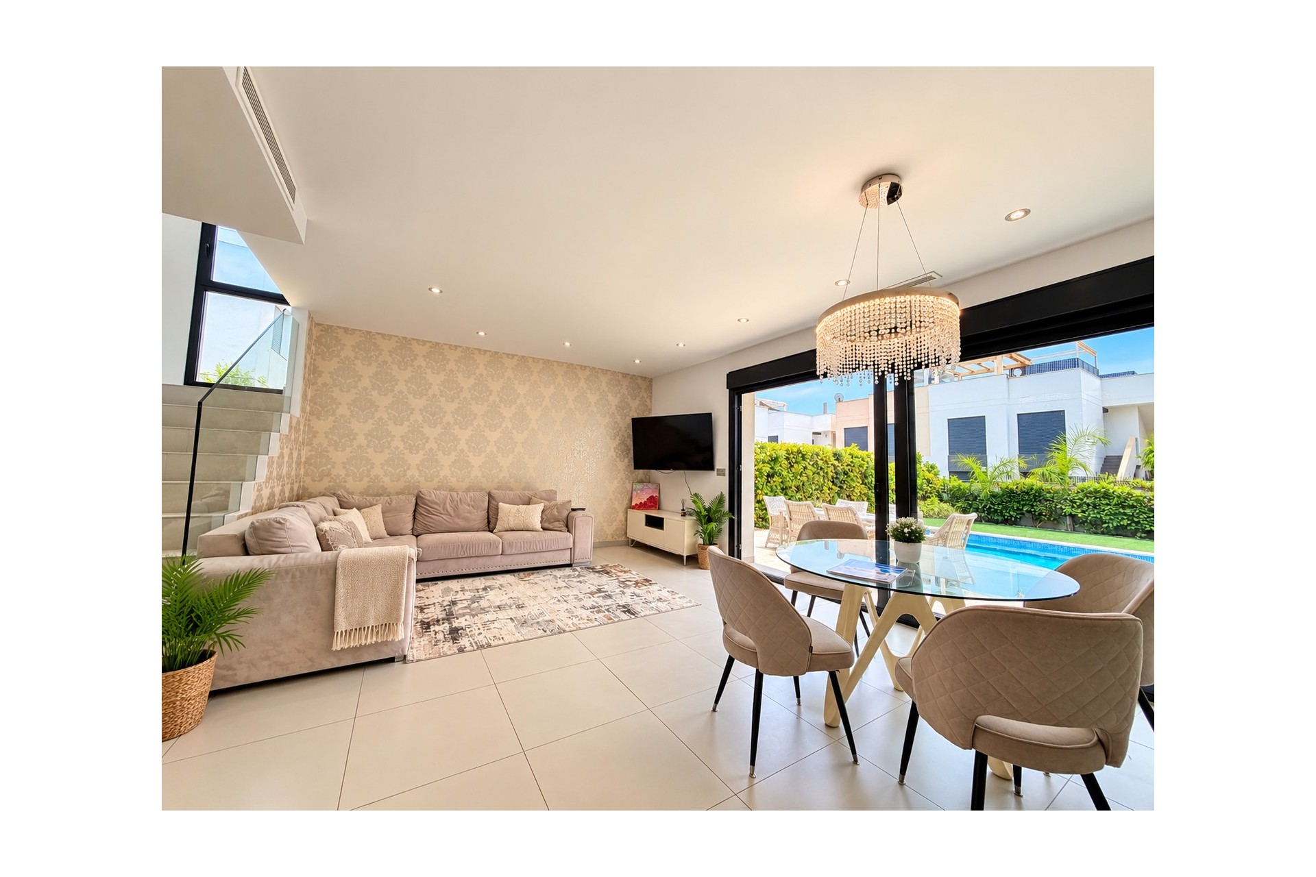 Brukt - Villa -
Ciudad Quesada - Costa Blanca