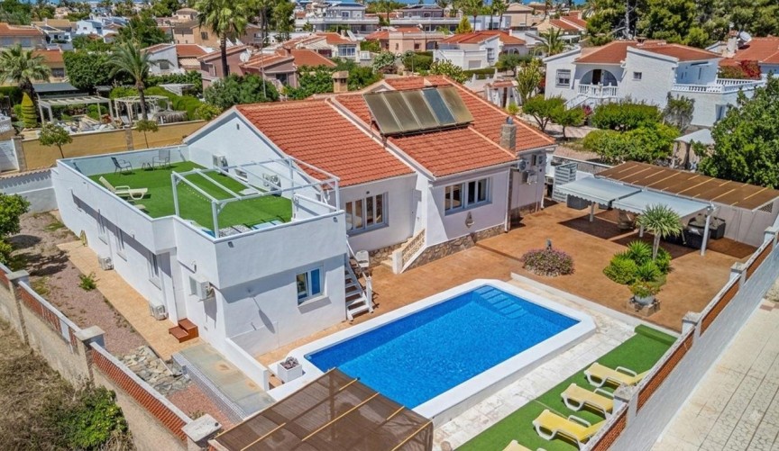 Brukt - Villa -
Ciudad Quesada - Costa Blanca