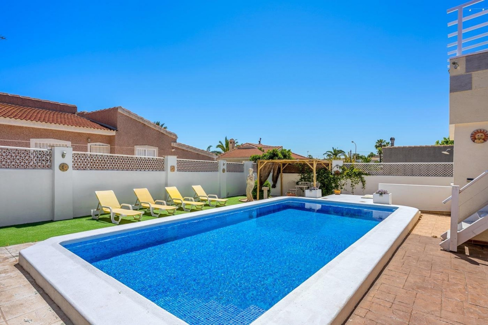 Brukt - Villa -
Ciudad Quesada - Costa Blanca