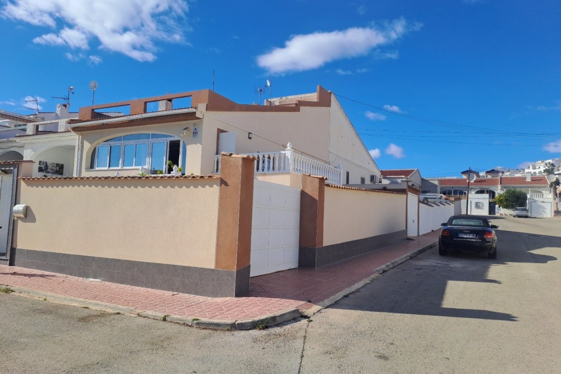 Brukt - Villa -
Ciudad Quesada - Costa Blanca
