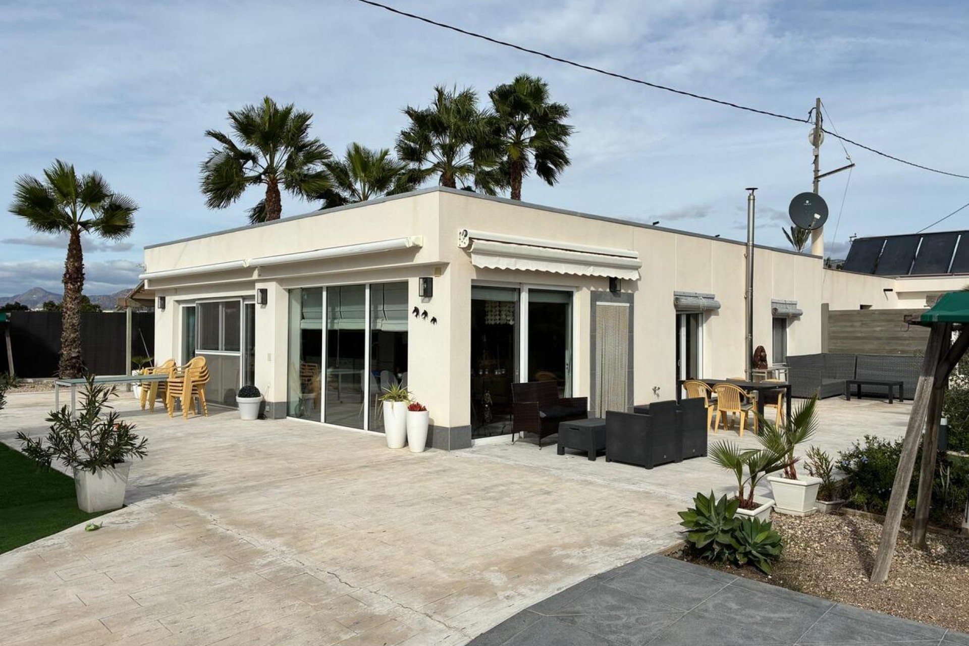 Brukt - Villa -
Crevillent - Costa Blanca