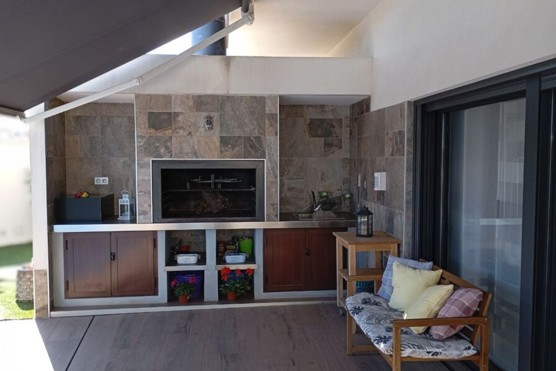 Brukt - Villa -
Daya Nueva - Costa Blanca