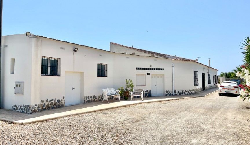 Brukt - Villa -
Daya Nueva - Costa Blanca