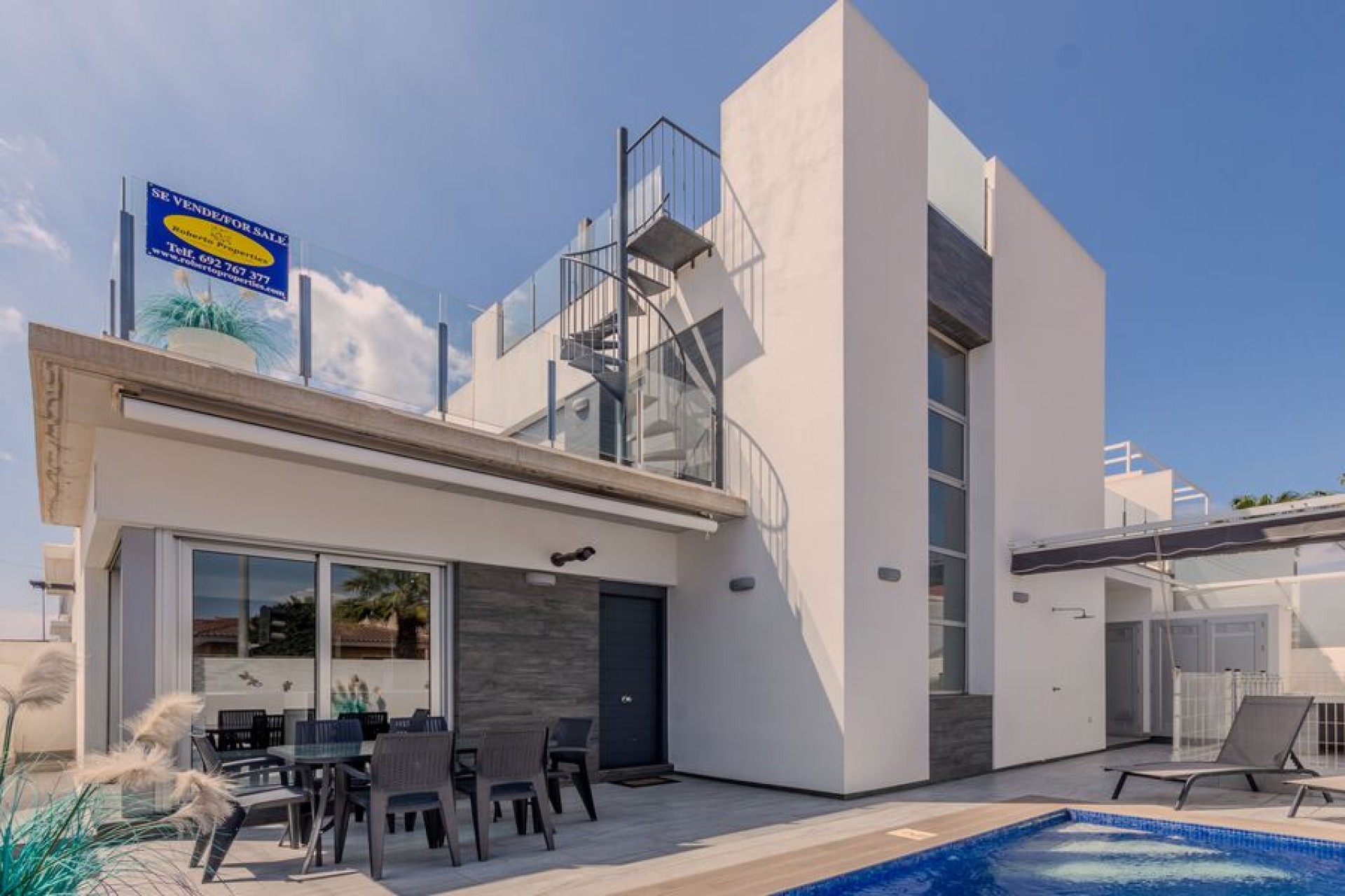 Brukt - Villa -
Daya Vieja - Costa Blanca