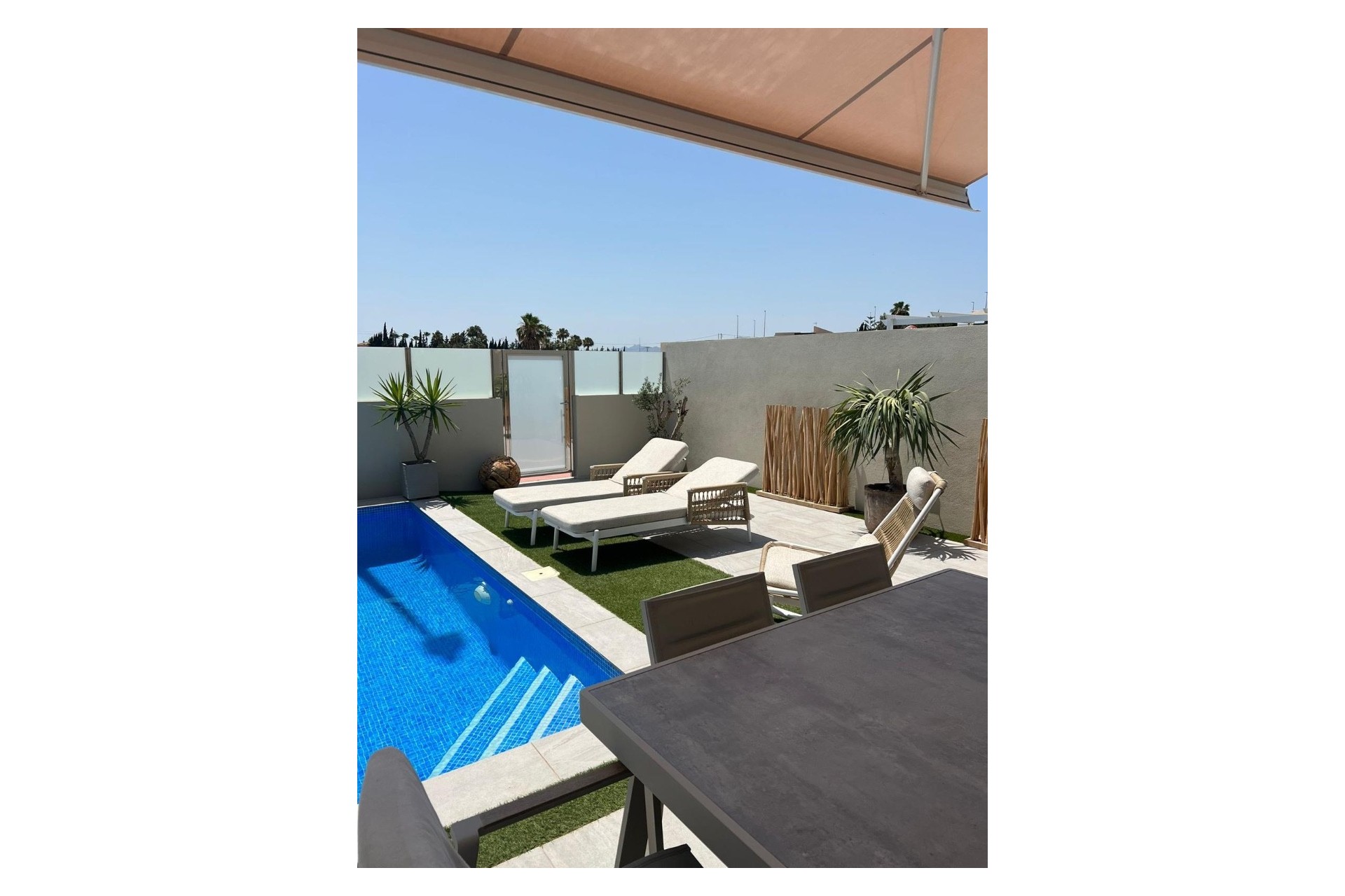 Brukt - Villa -
Daya Vieja - Costa Blanca