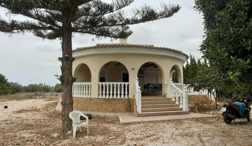 Brukt - Villa -
Daya Vieja - Costa Blanca