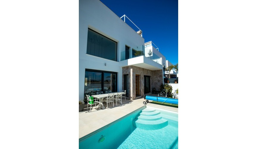 Brukt - Villa -
Daya Vieja