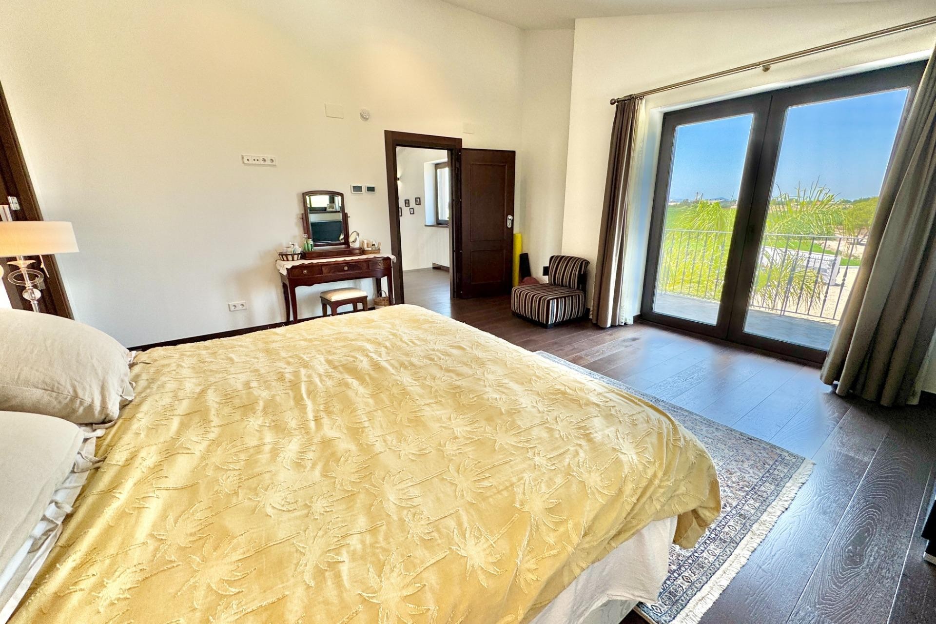 Brukt - Villa -
Dolores - Comunidad Valenciana