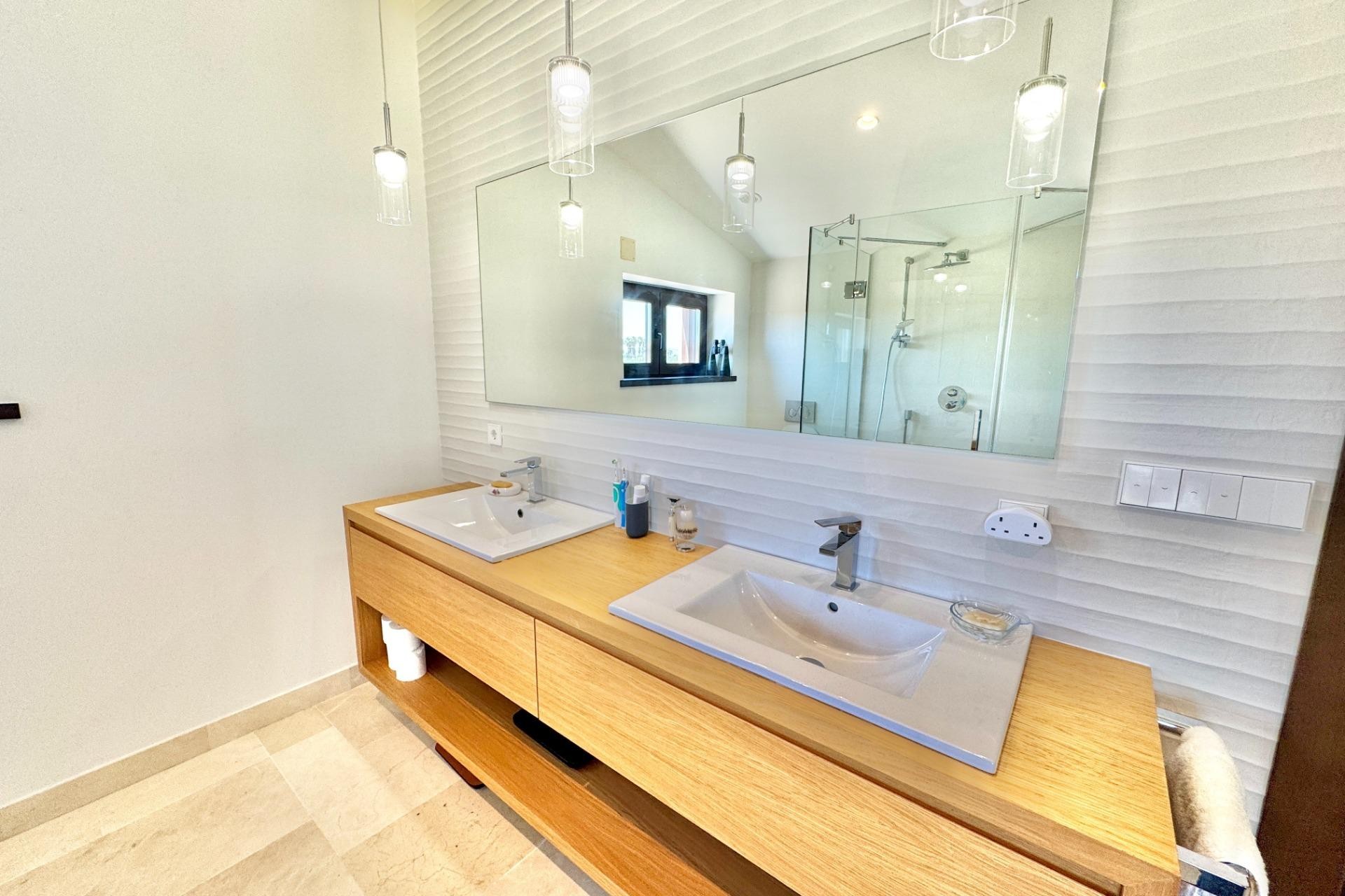 Brukt - Villa -
Dolores - Comunidad Valenciana