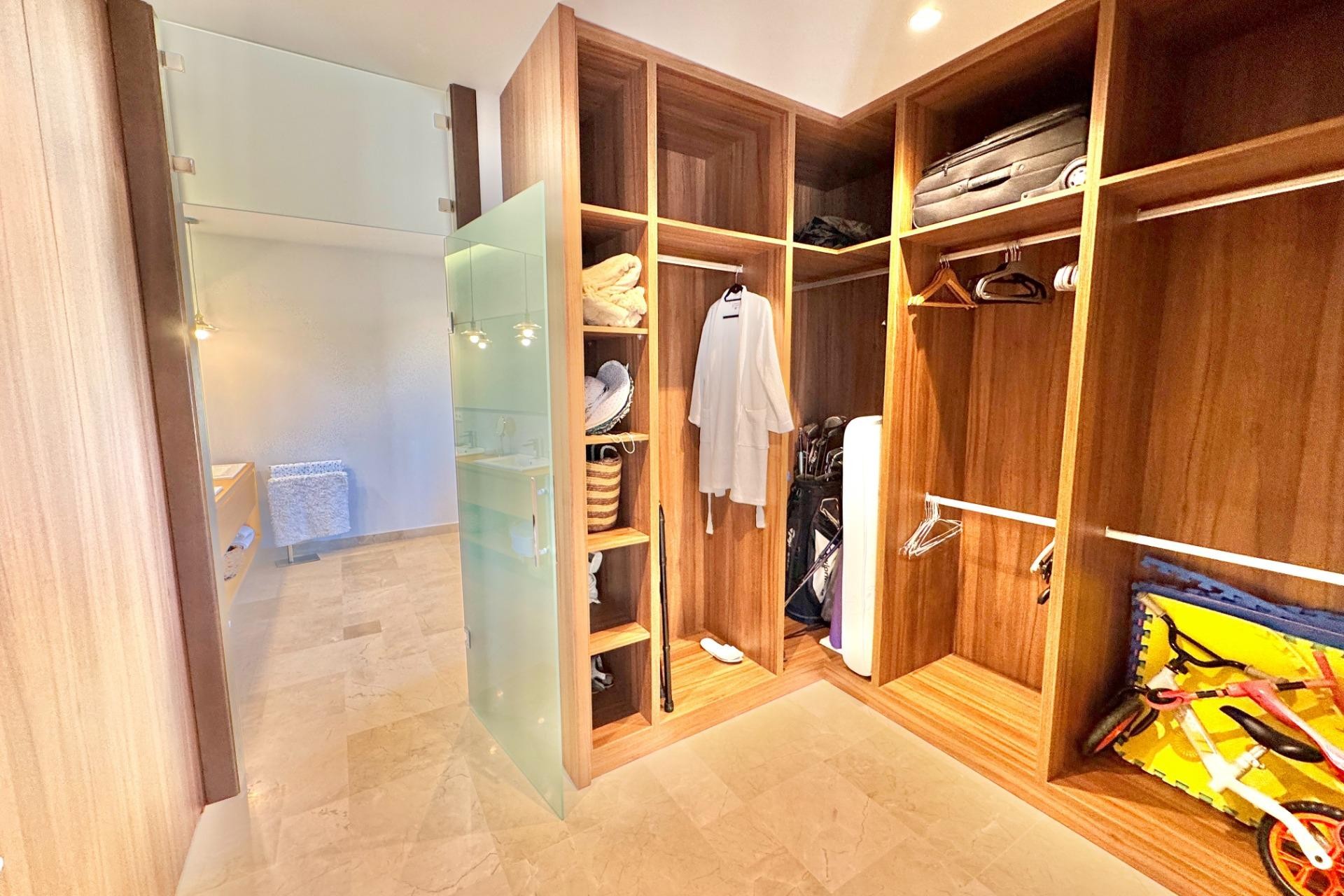 Brukt - Villa -
Dolores - Comunidad Valenciana