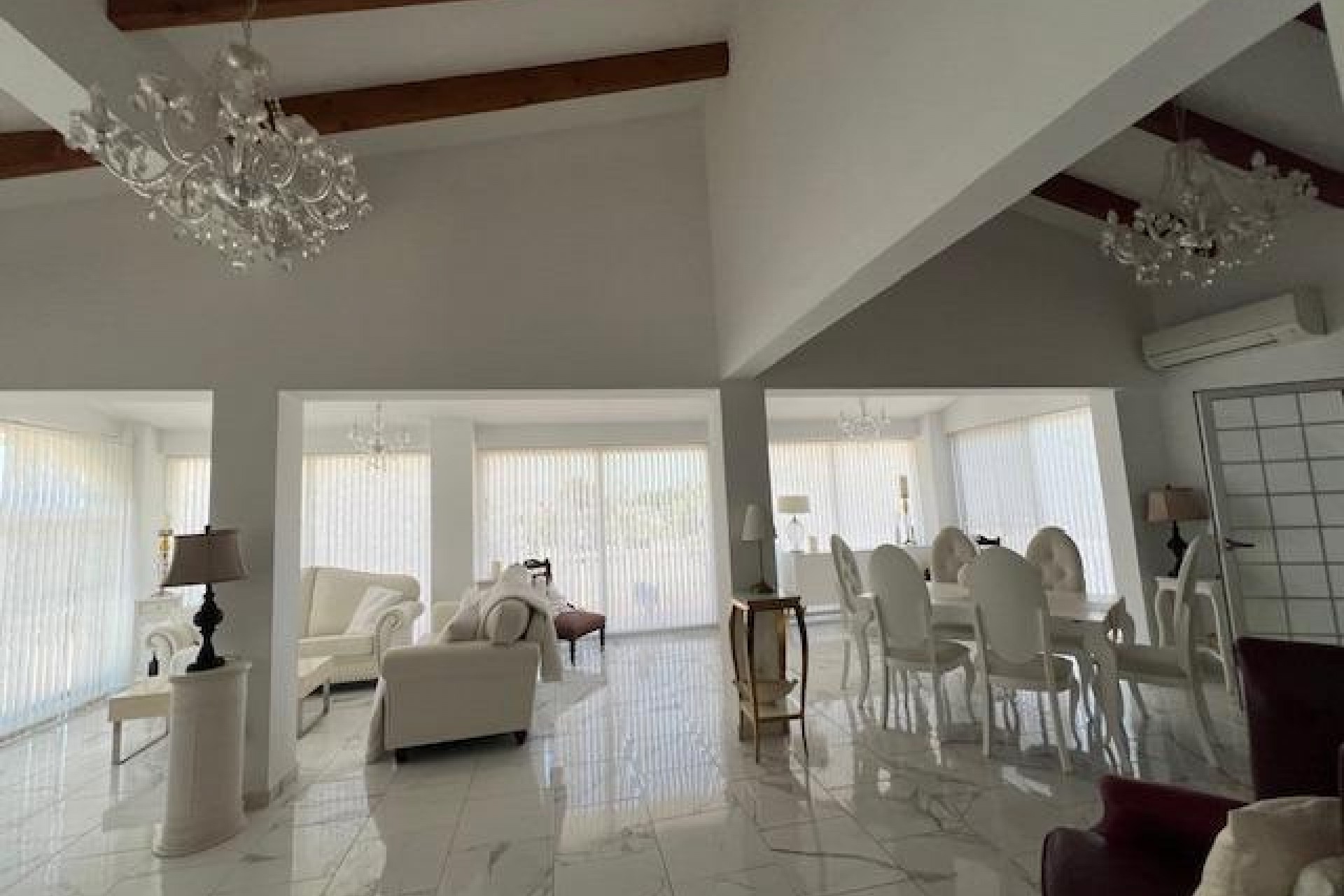 Brukt - Villa -
Dolores - Comunidad Valenciana