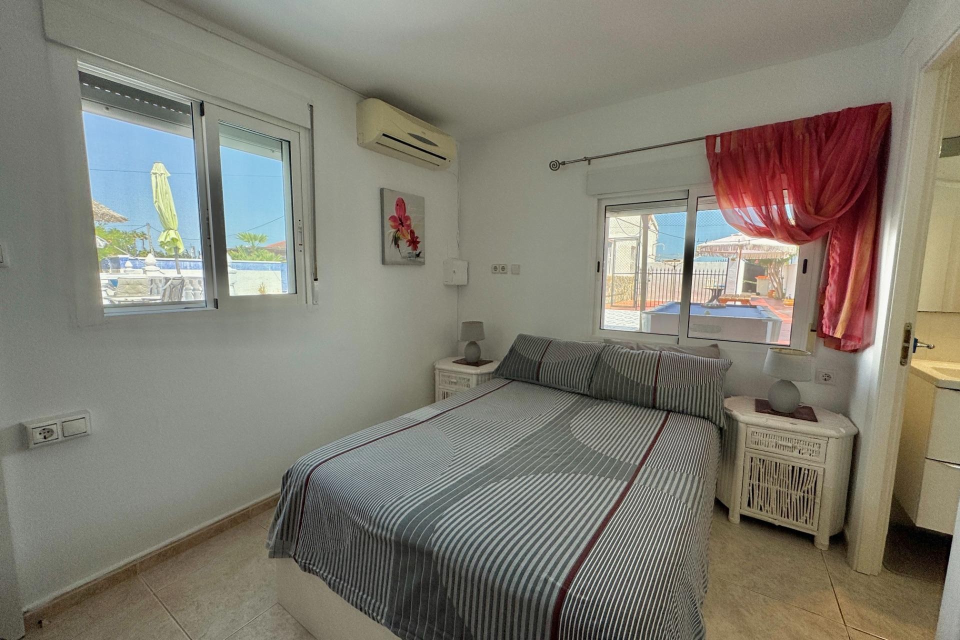 Brukt - Villa -
Dolores - Comunidad Valenciana