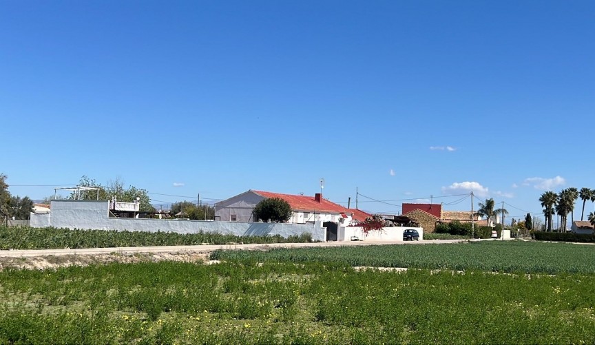 Brukt - Villa -
Dolores - Comunidad Valenciana