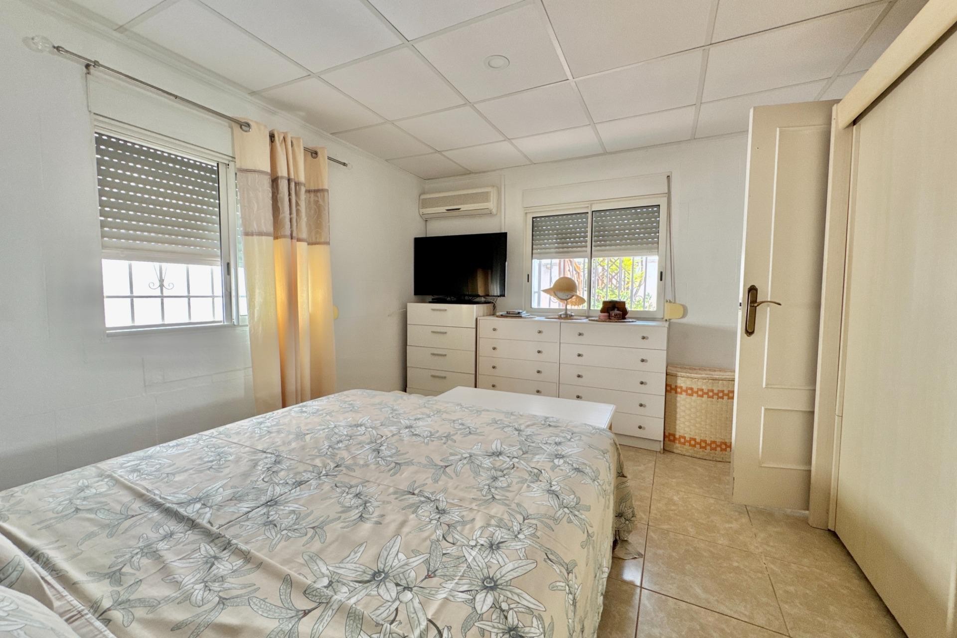 Brukt - Villa -
Dolores - Comunidad Valenciana