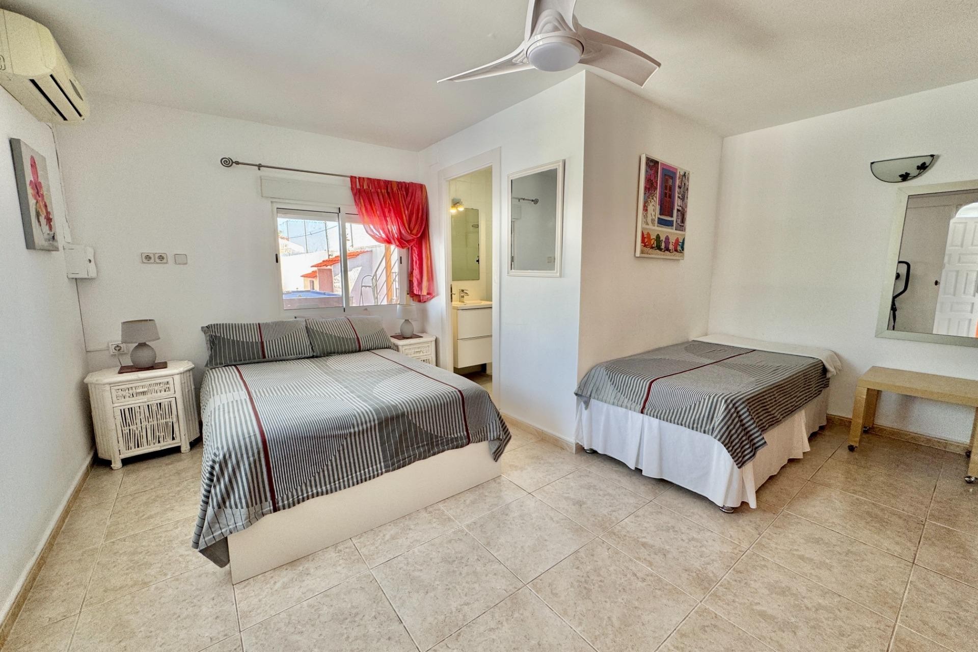 Brukt - Villa -
Dolores - Comunidad Valenciana