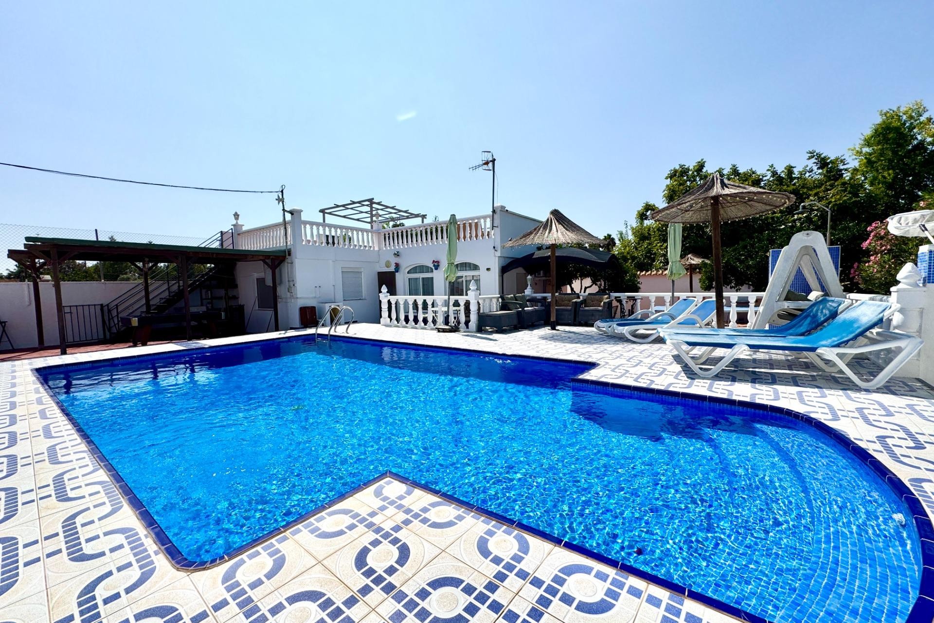 Brukt - Villa -
Dolores - Comunidad Valenciana