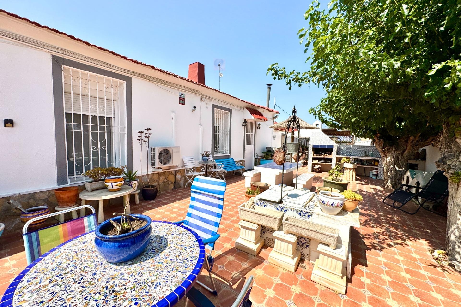 Brukt - Villa -
Dolores - Comunidad Valenciana