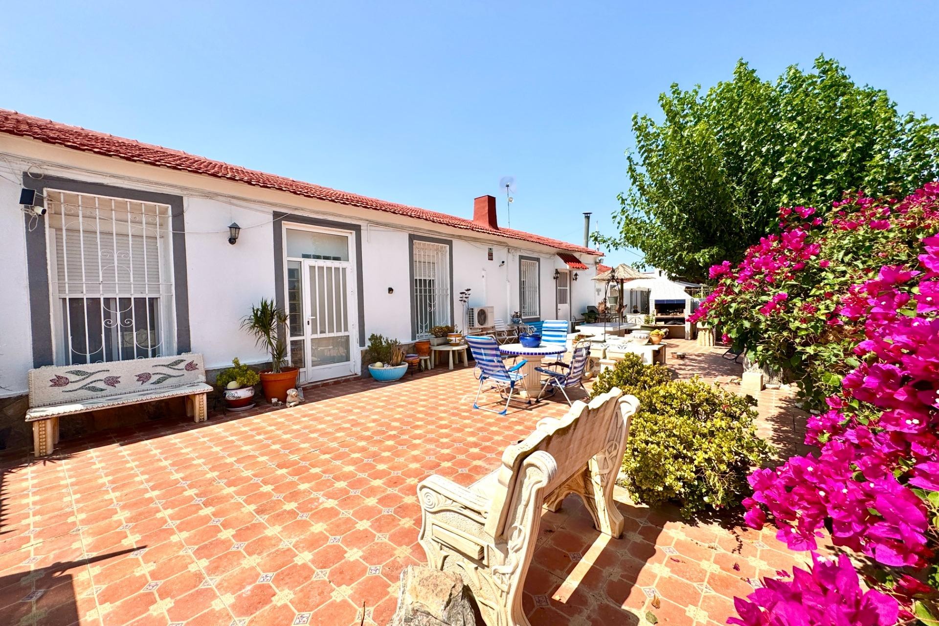 Brukt - Villa -
Dolores - Comunidad Valenciana