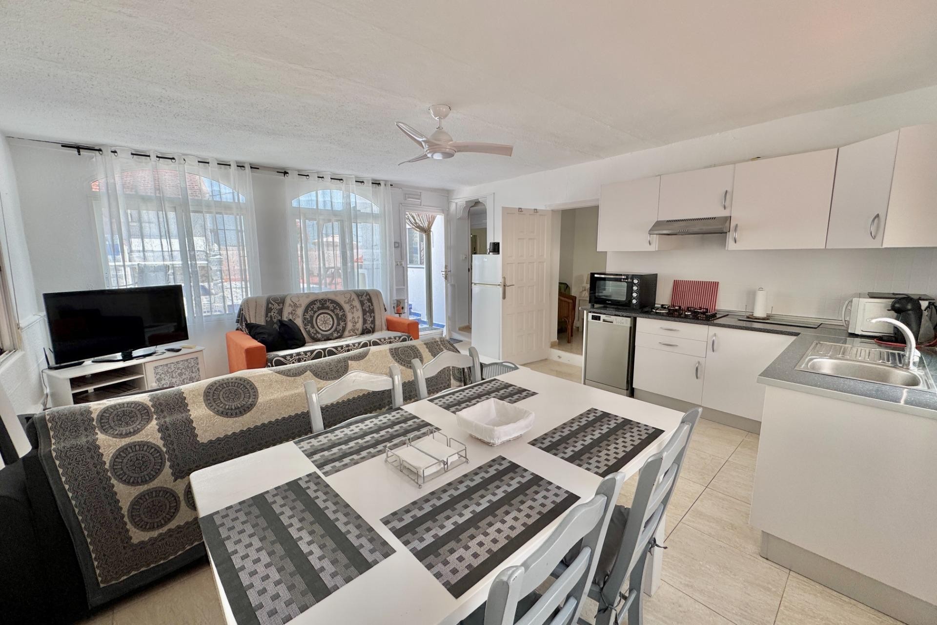 Brukt - Villa -
Dolores - Comunidad Valenciana