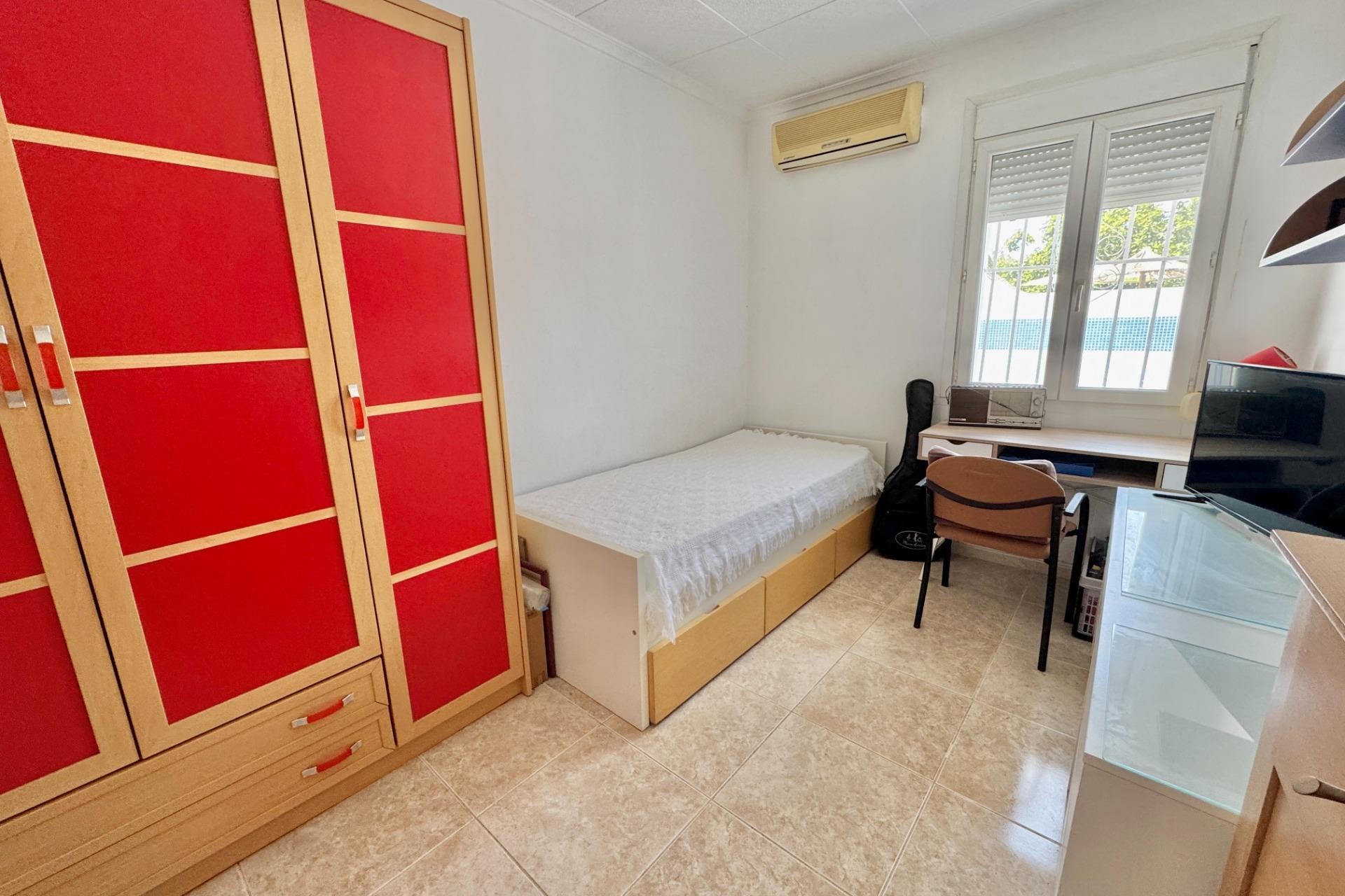 Brukt - Villa -
Dolores - Comunidad Valenciana