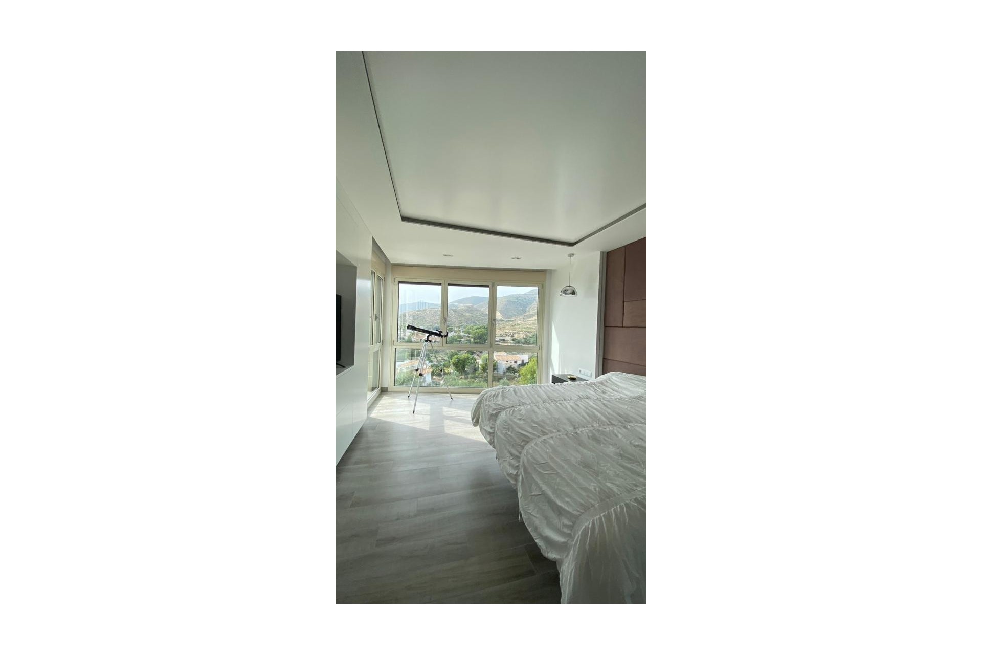 Brukt - Villa -
El Campello - Costa Blanca