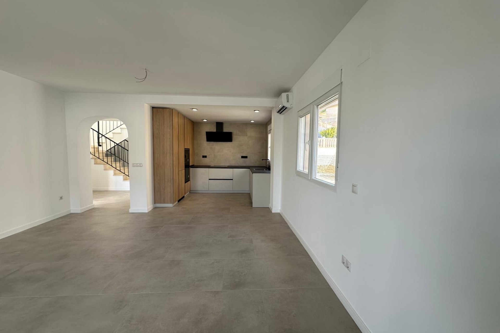 Brukt - Villa -
El Campello - Costa Blanca