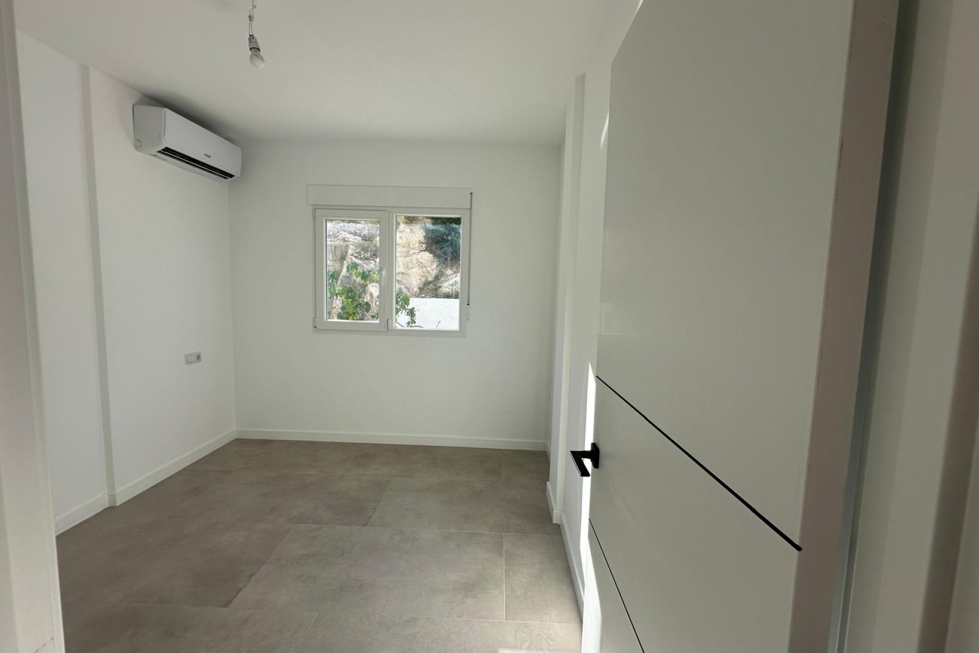 Brukt - Villa -
El Campello - Costa Blanca