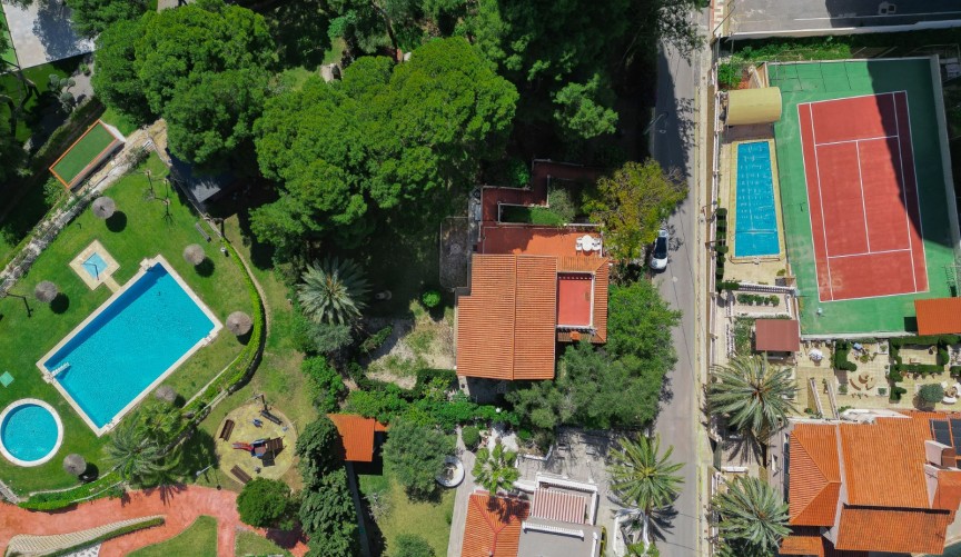 Brukt - Villa -
El Campello - Costa Blanca