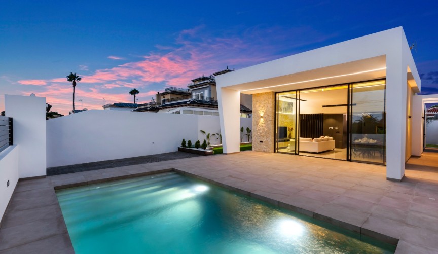 Brukt - Villa -
El Chaparral - Inland