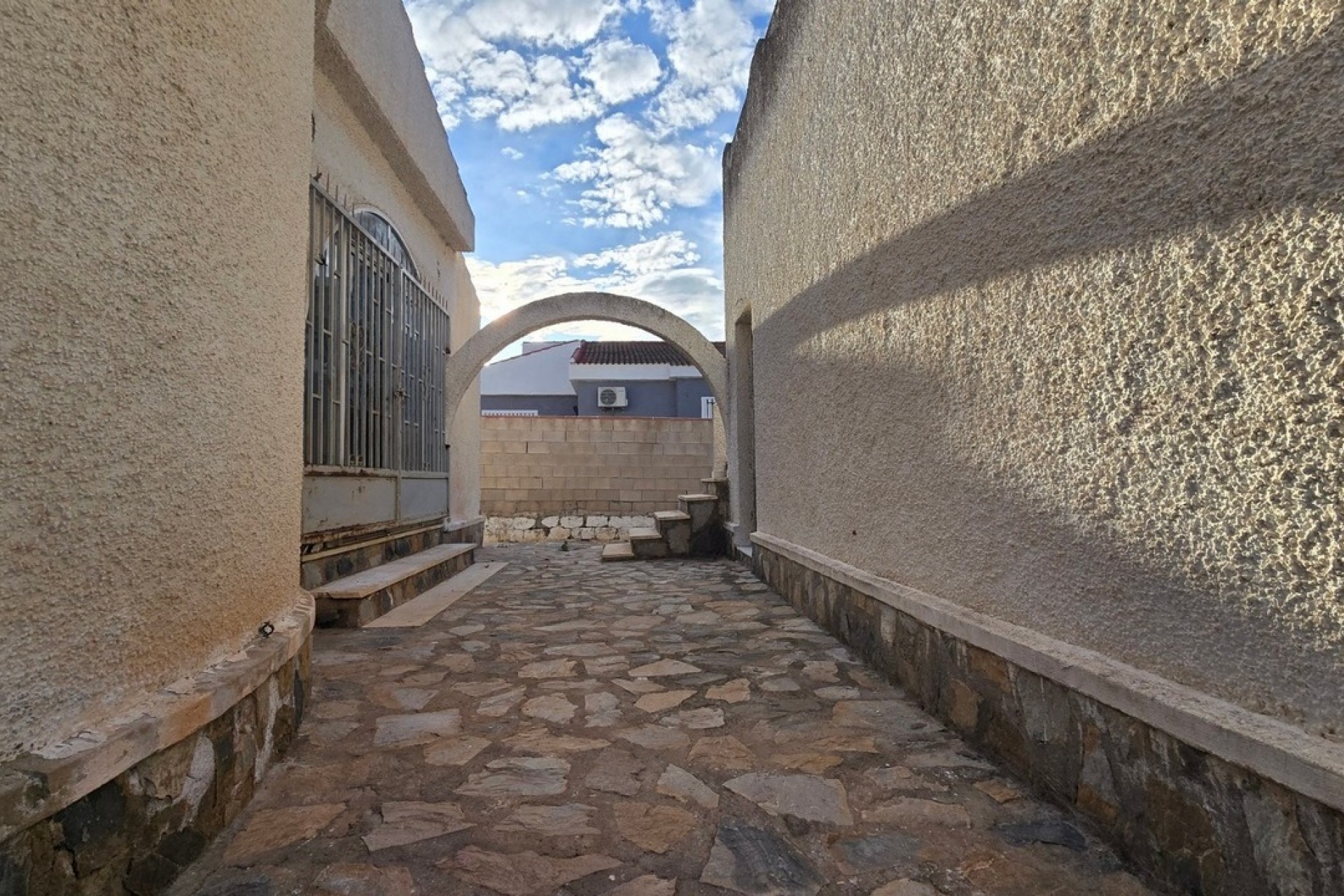 Brukt - Villa -
El Chaparral - Inland