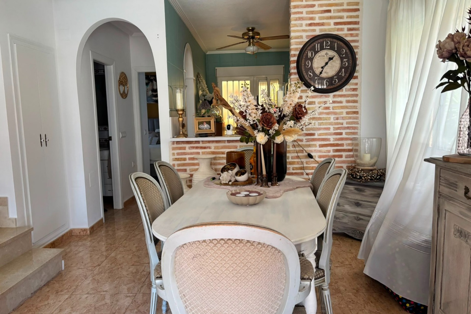 Brukt - Villa -
El Raso - Costa Blanca
