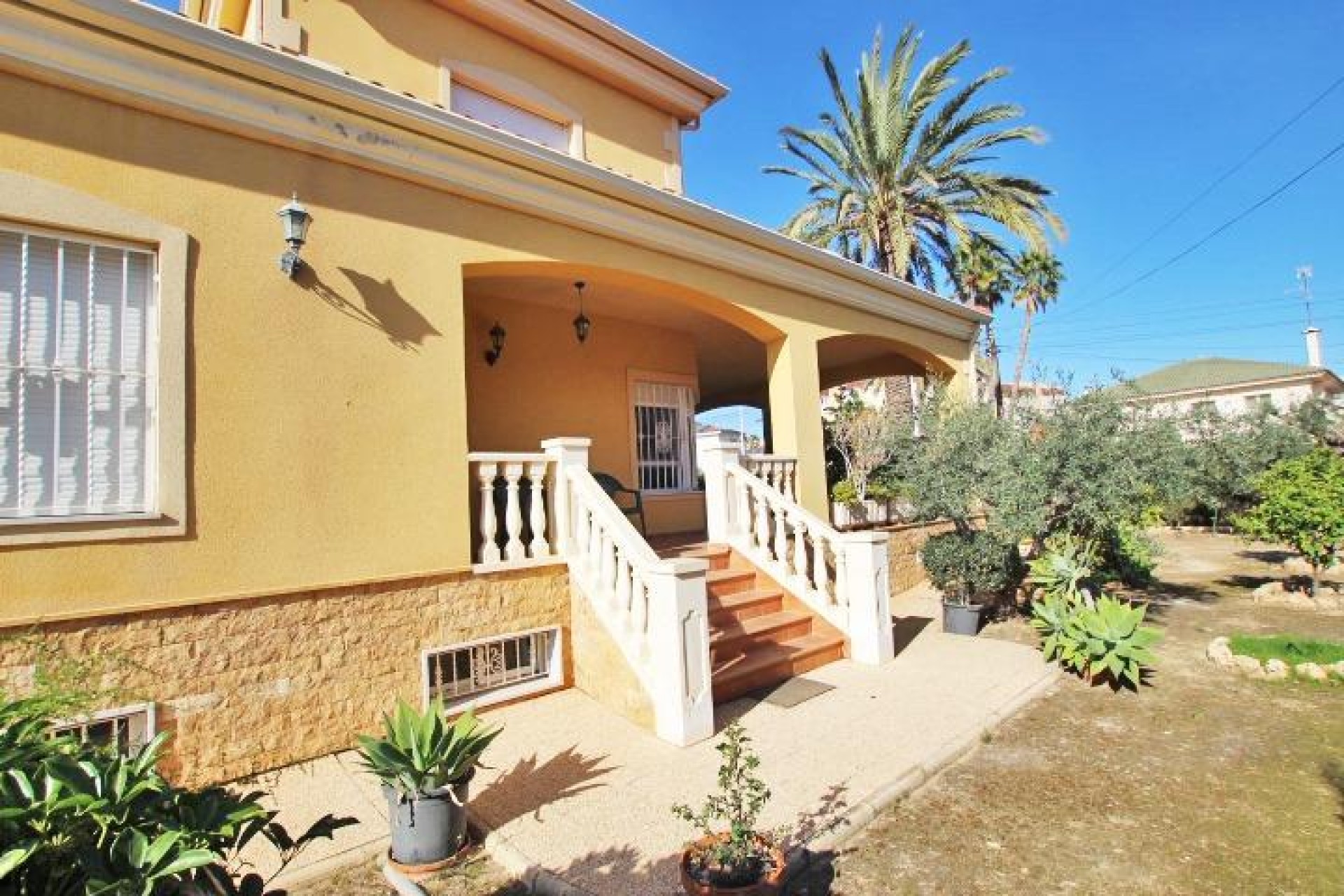 Brukt - Villa -
Elche - Altabix