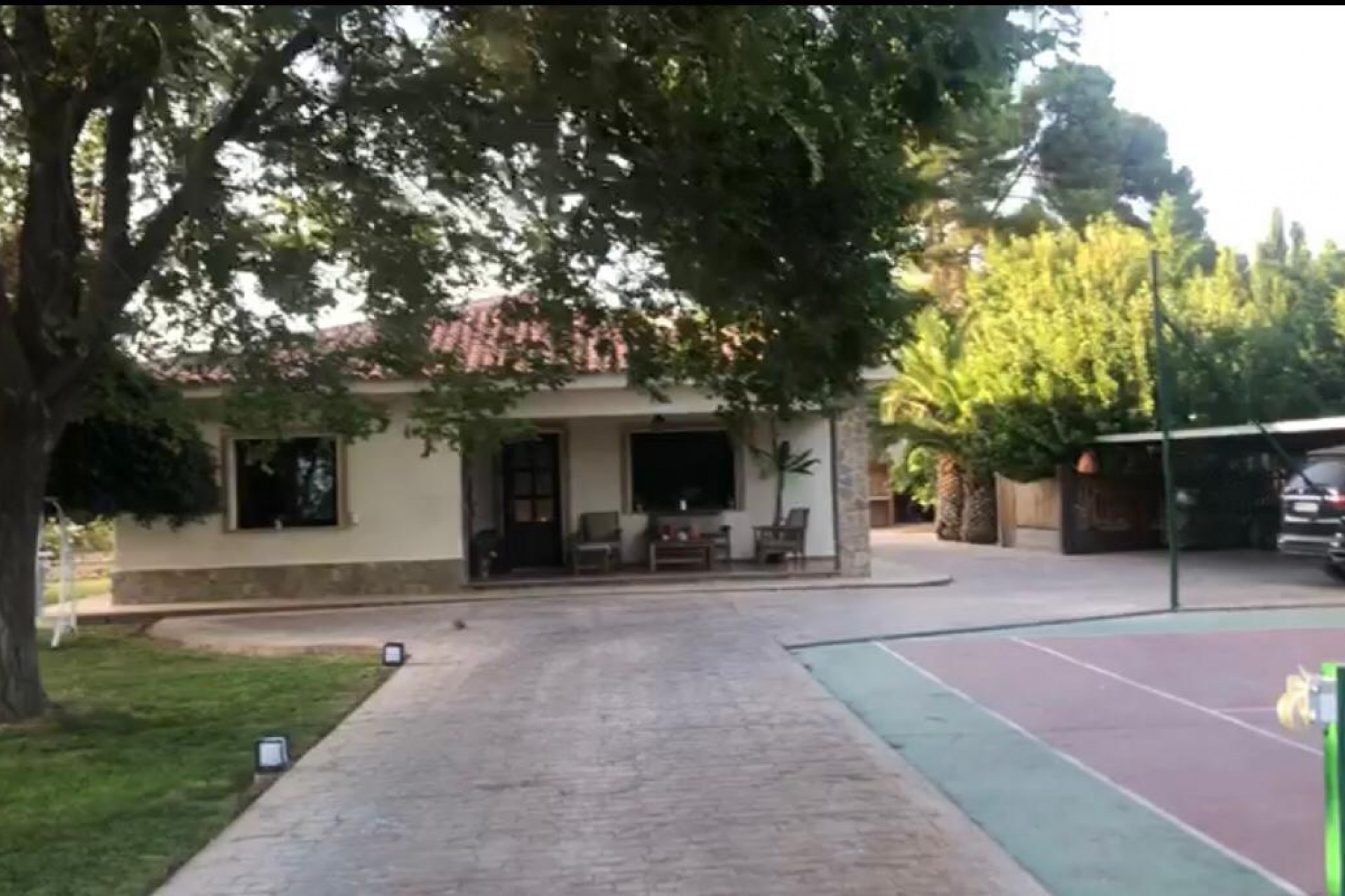 Brukt - Villa -
Elda - Inland