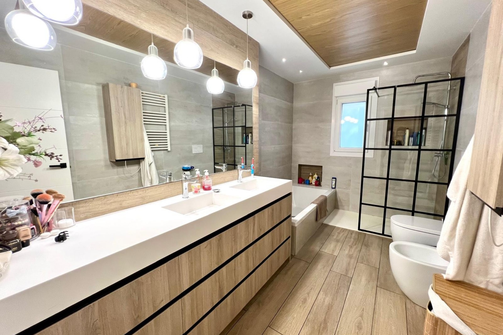 Brukt - Villa -
Elda - Inland