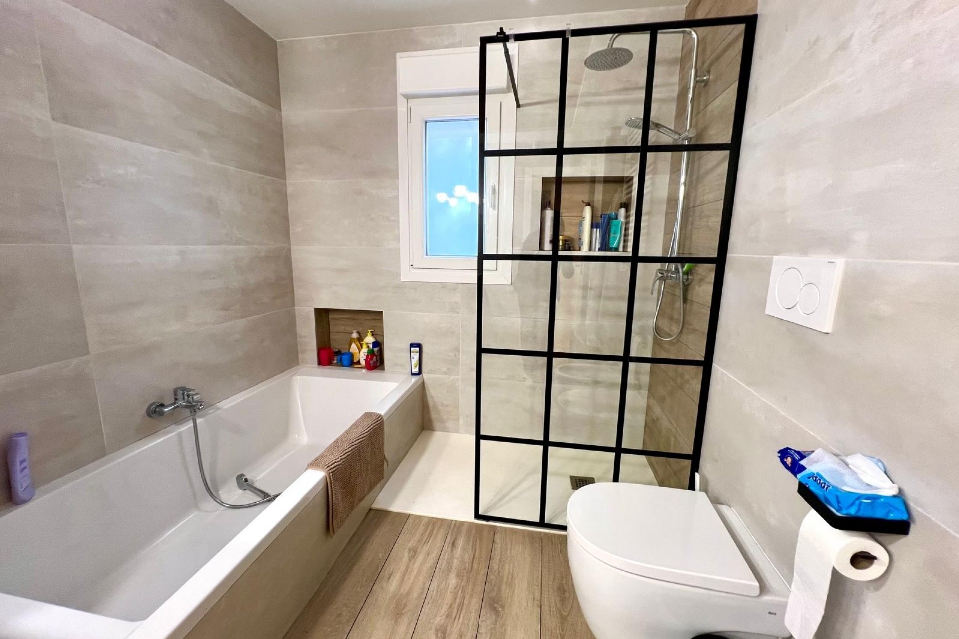 Brukt - Villa -
Elda - Inland