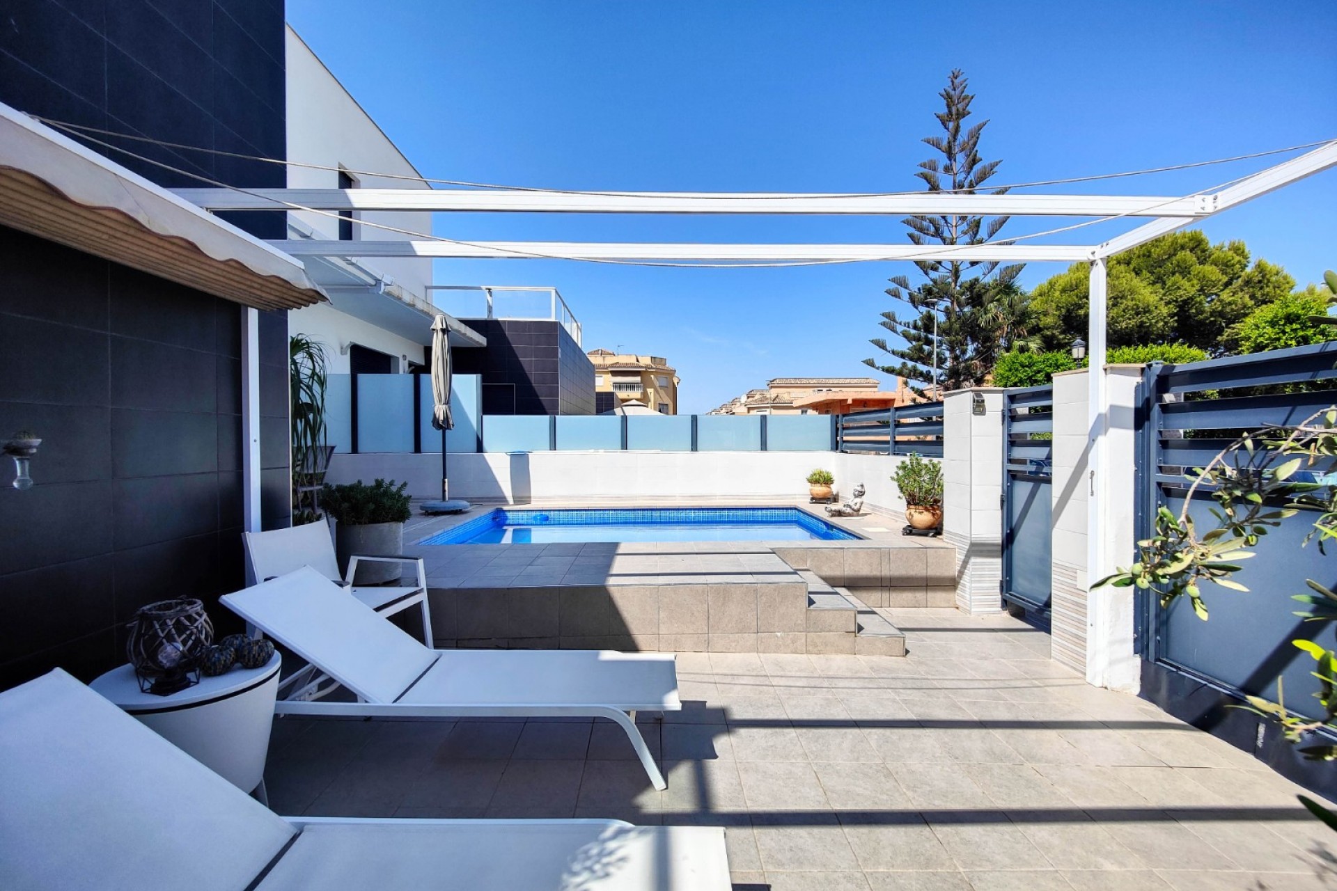 Brukt - Villa -
Formentera del Segura - Costa Blanca