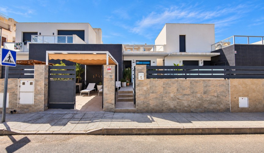 Brukt - Villa -
Formentera del Segura - Costa Blanca