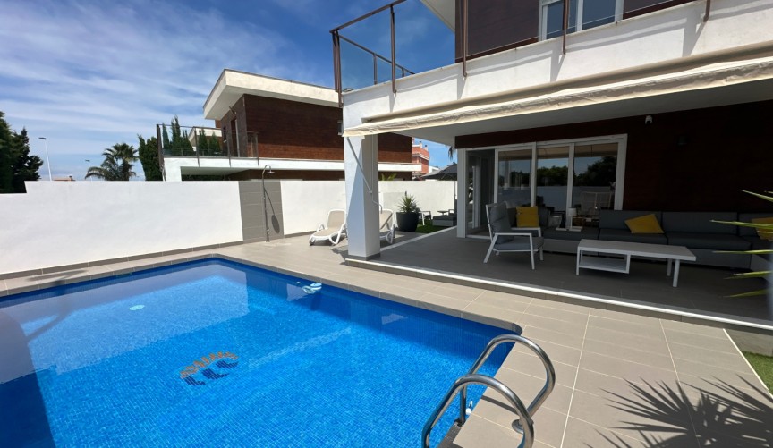 Brukt - Villa -
Gran Alacant - Costa Blanca