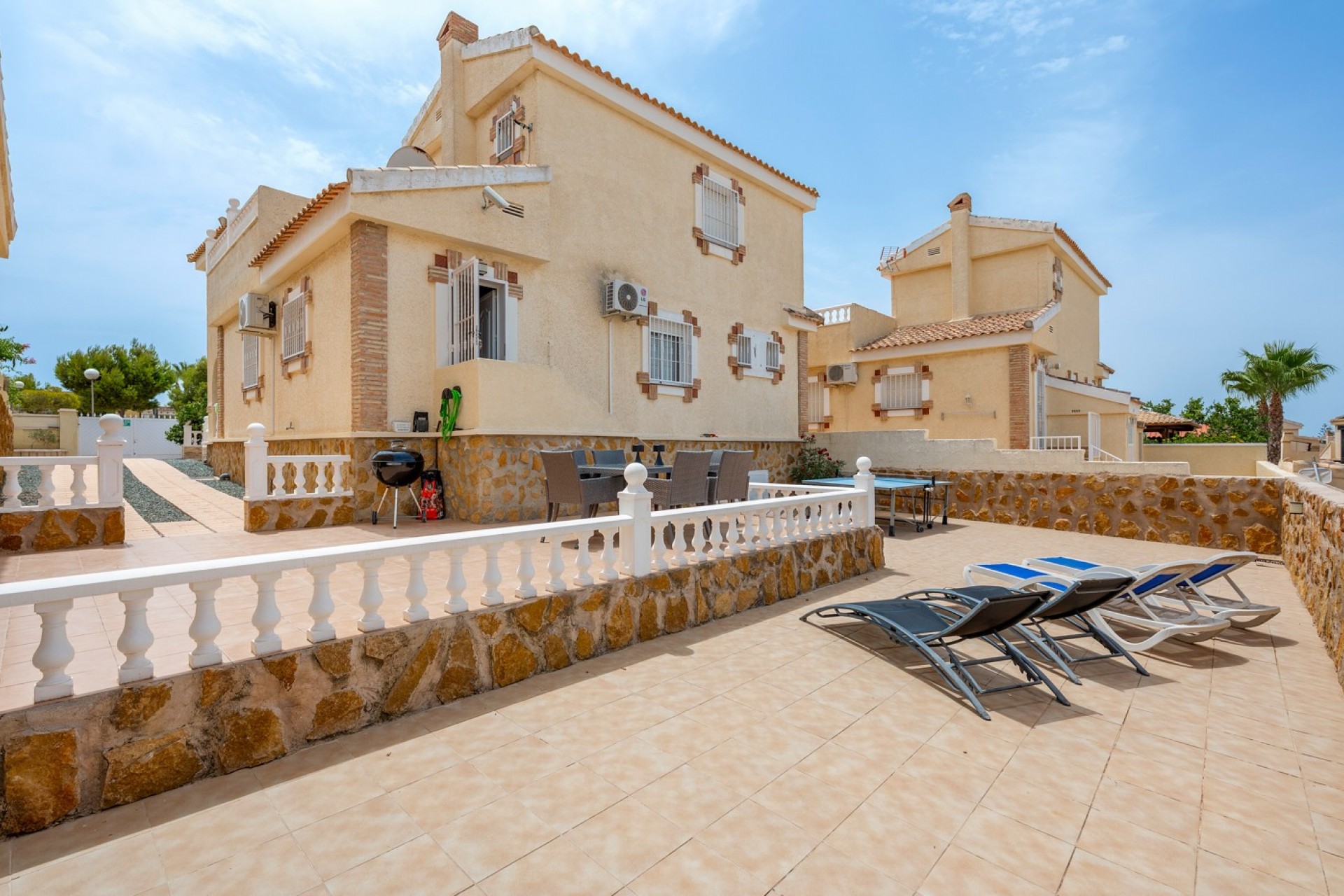 Brukt - Villa -
Gran Alacant - Costa Blanca