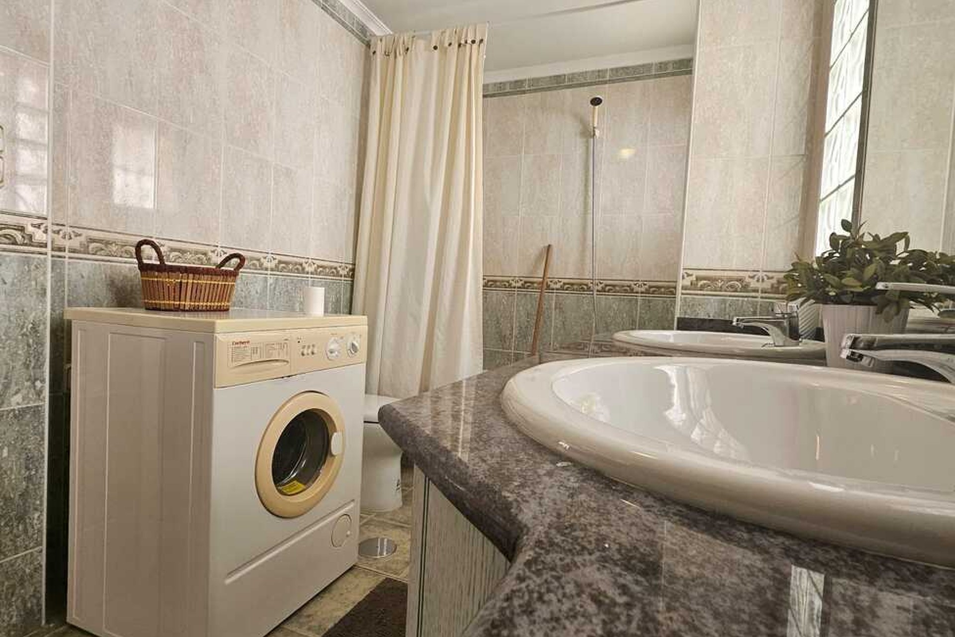 Brukt - Villa -
Guardamar del Segura - Campomar