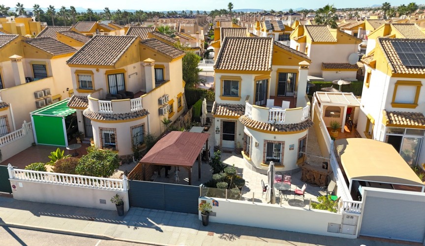 Brukt - Villa -
Guardamar del Segura - Costa Blanca