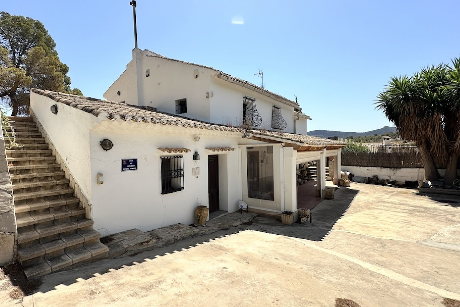 Brukt - Villa -
Hondón de las Nieves - Inland