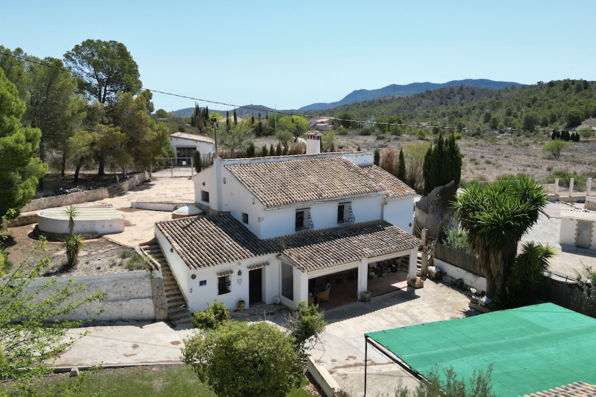 Brukt - Villa -
Hondón de las Nieves - Inland