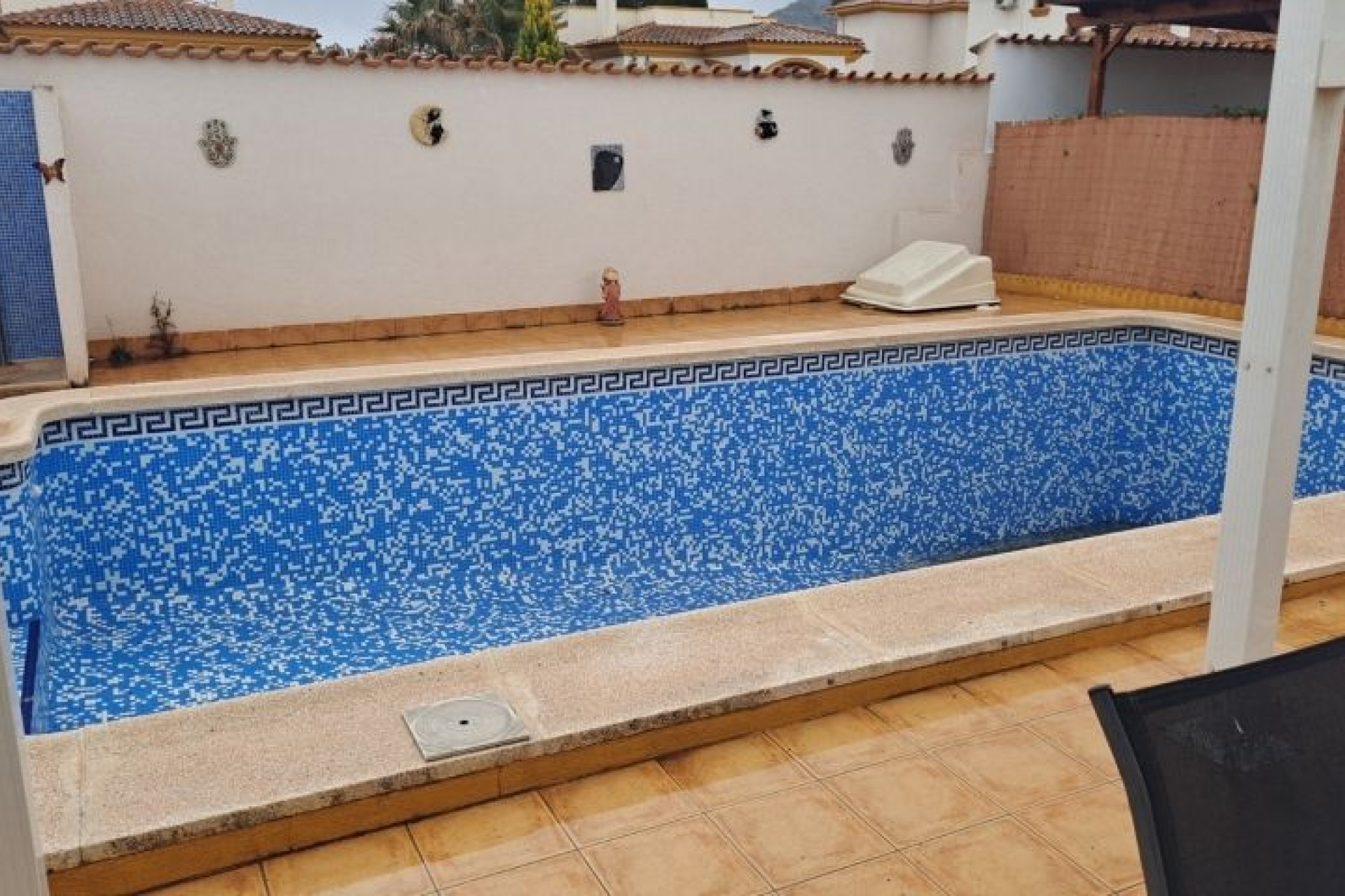 Brukt - Villa -
Hondón de las Nieves - Inland