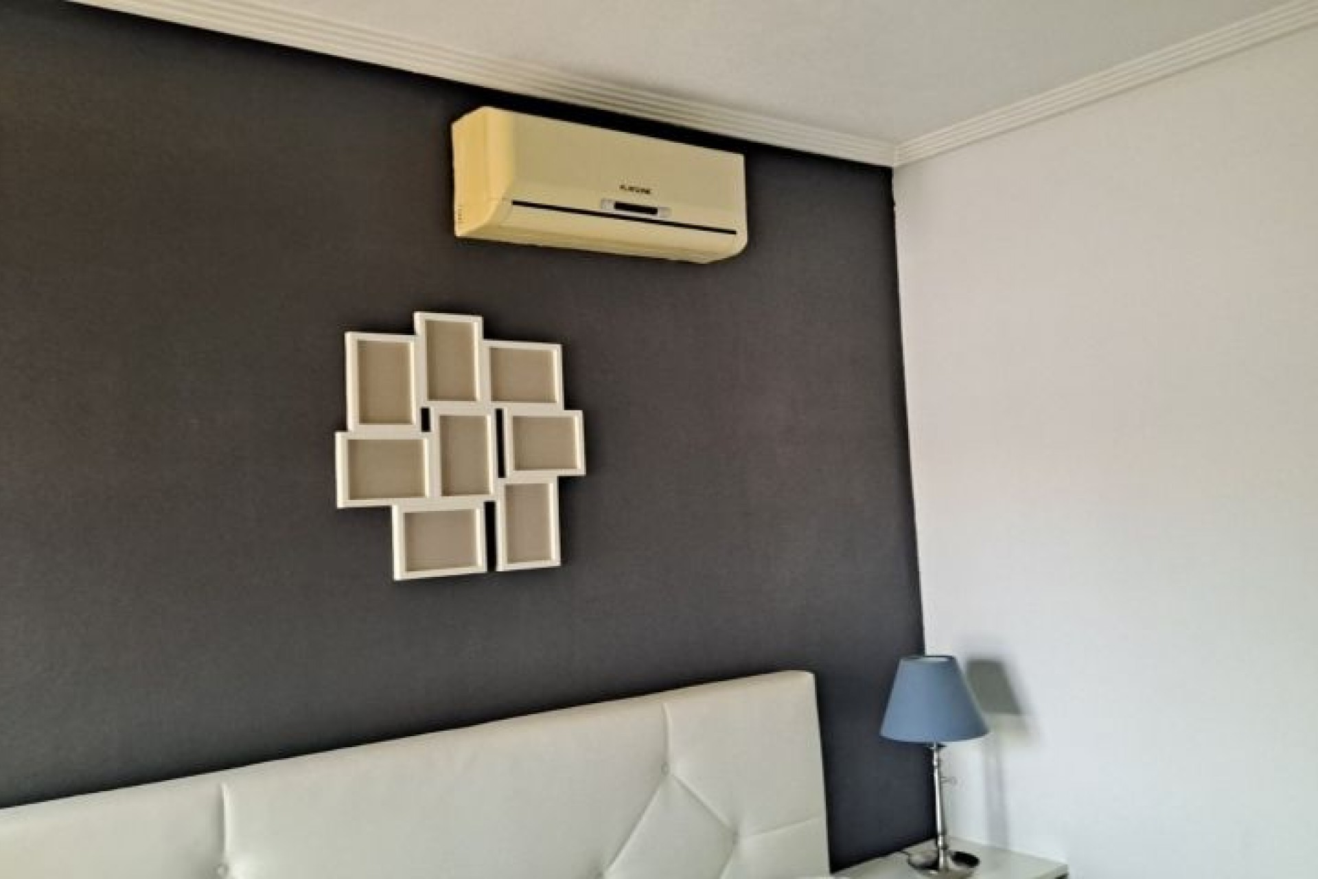 Brukt - Villa -
Hondón de las Nieves - Inland