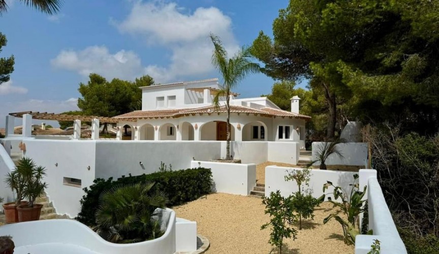 Brukt - Villa -
Jávea - Costa Blanca