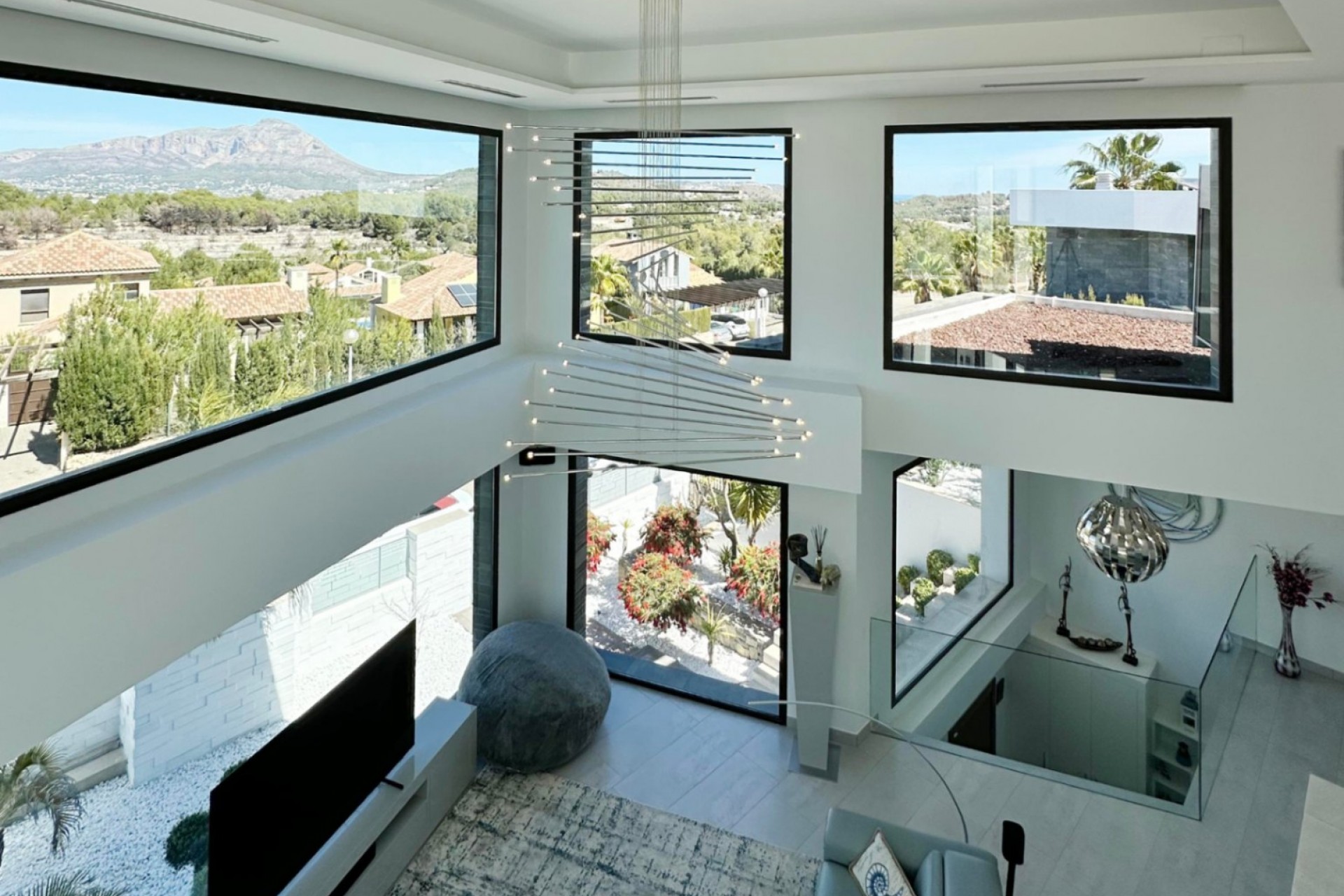 Brukt - Villa -
Jávea - Costa Blanca